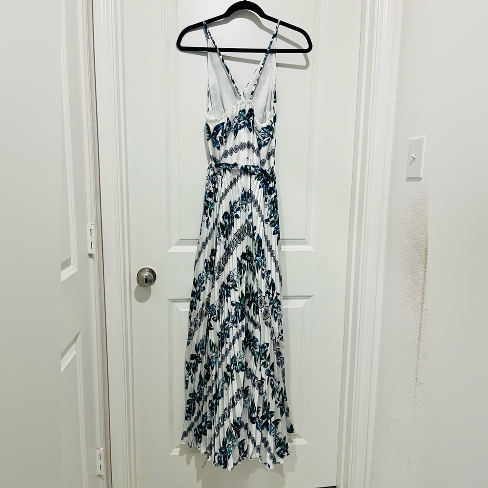 White House Black Market Blue and Green Patterned Maxi Dress - Picture 4 of 13